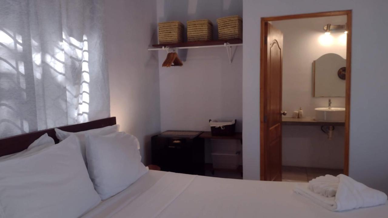 Casa Todo Bueno Bed & Breakfast Transito ภายนอก รูปภาพ